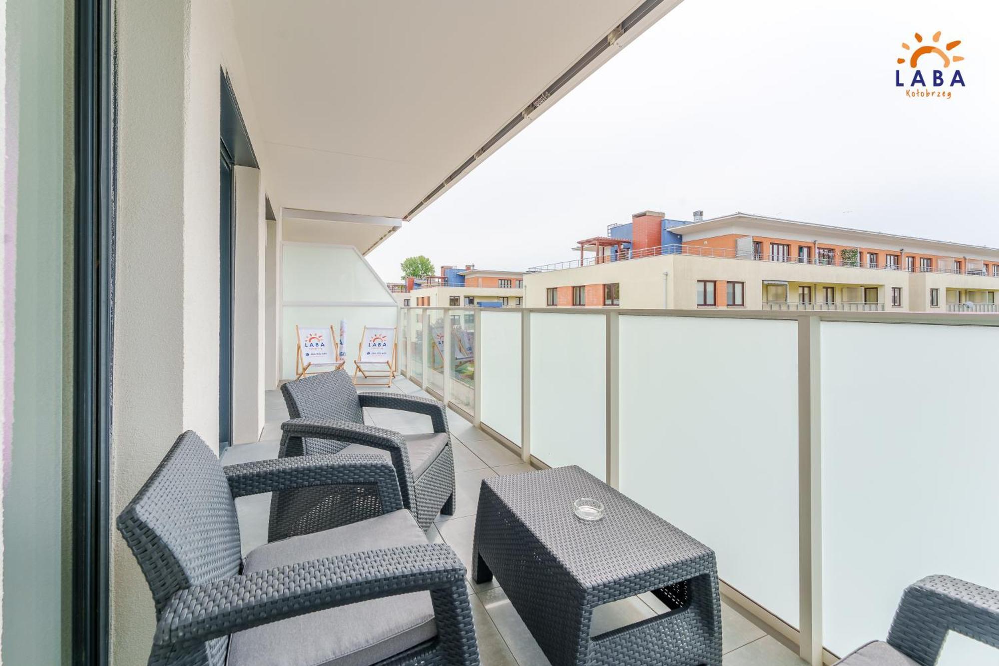 Laba Kolobrzeg Apartamenty Kollataja Z Parkingiem Exterior photo