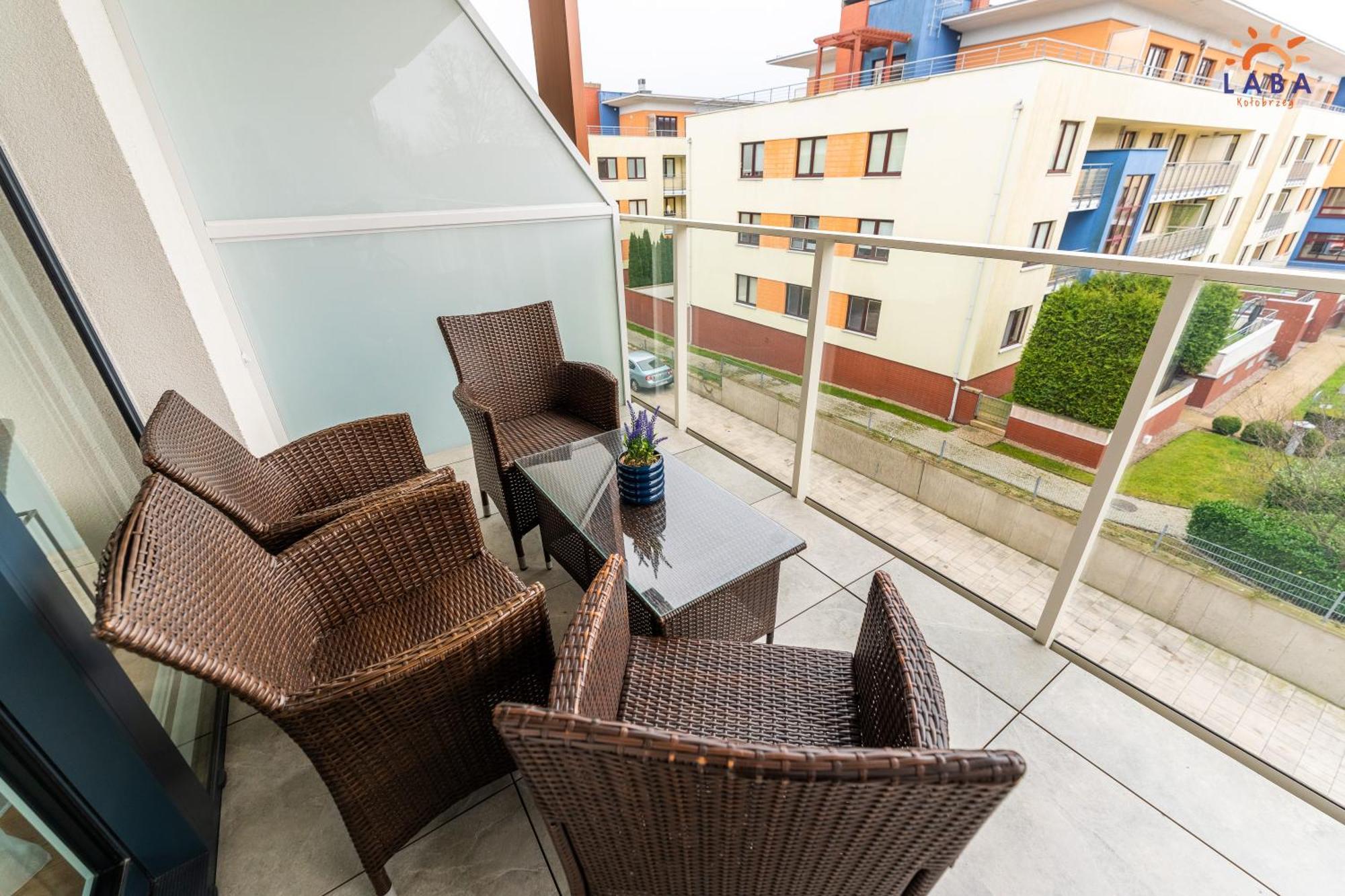 Laba Kolobrzeg Apartamenty Kollataja Z Parkingiem Exterior photo